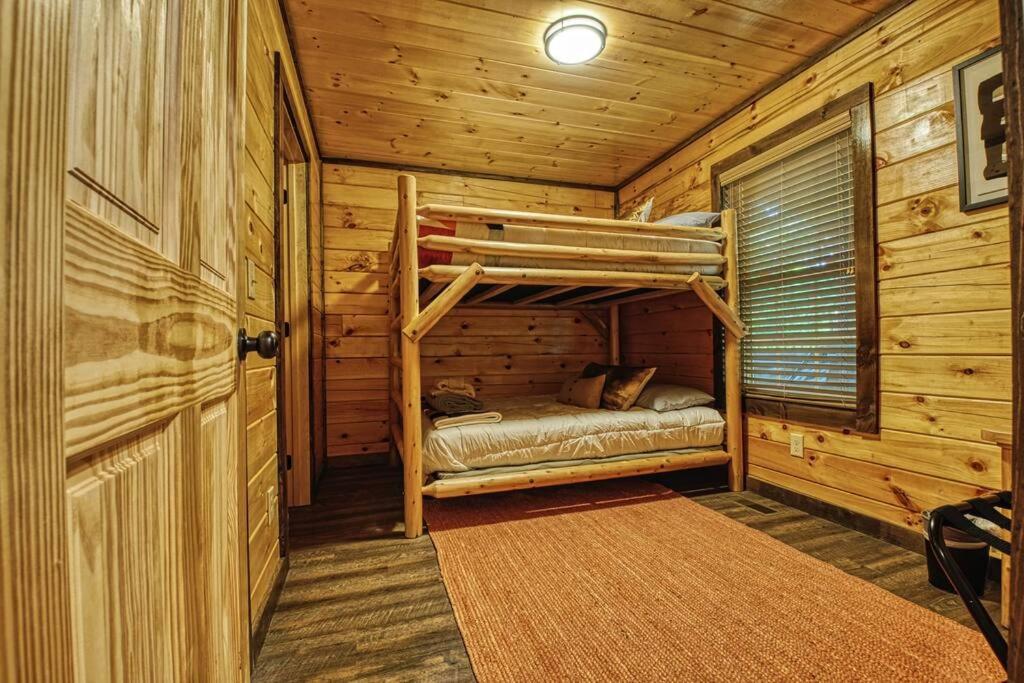 Adventure Retreat/Cabin/Pool+Hot Tub/Game Room+Theater Sevierville Zewnętrze zdjęcie