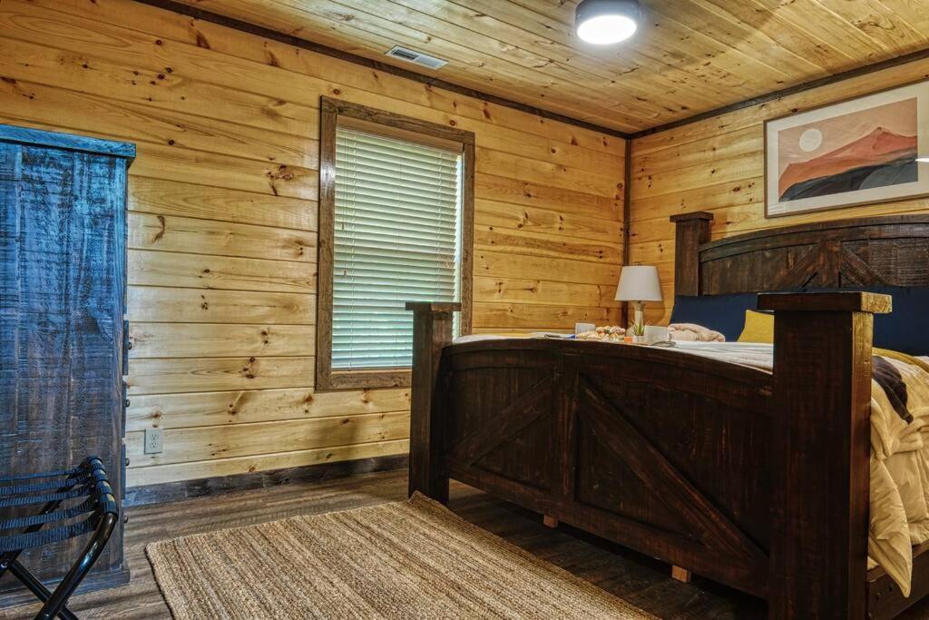 Adventure Retreat/Cabin/Pool+Hot Tub/Game Room+Theater Sevierville Zewnętrze zdjęcie