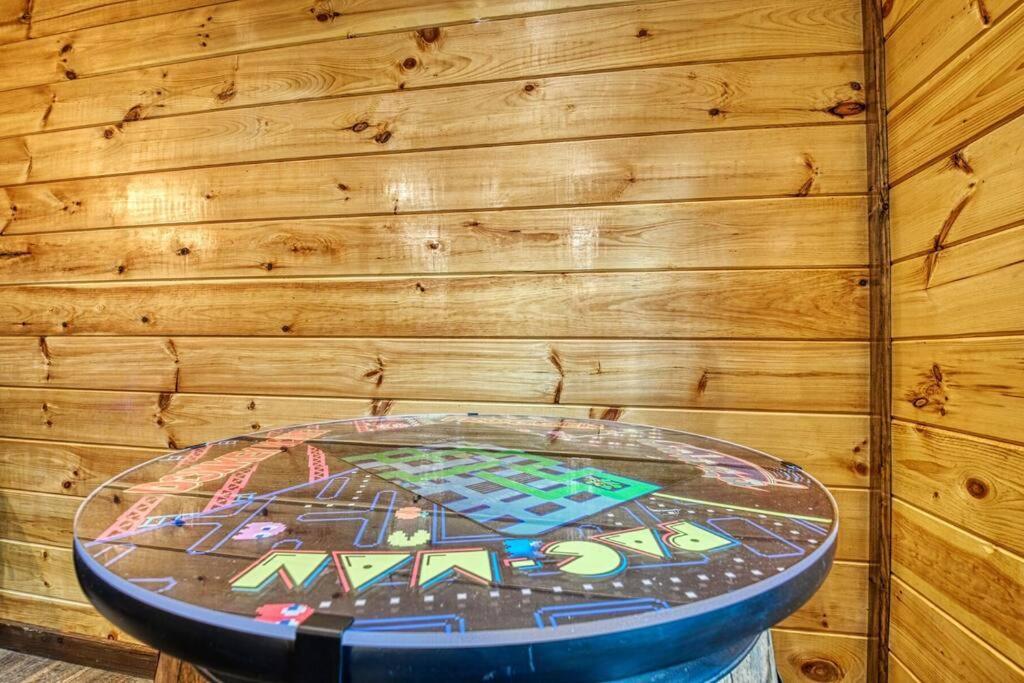 Adventure Retreat/Cabin/Pool+Hot Tub/Game Room+Theater Sevierville Zewnętrze zdjęcie