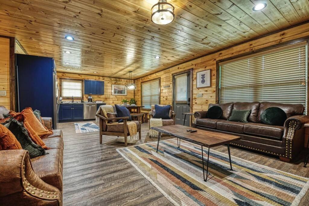Adventure Retreat/Cabin/Pool+Hot Tub/Game Room+Theater Sevierville Zewnętrze zdjęcie